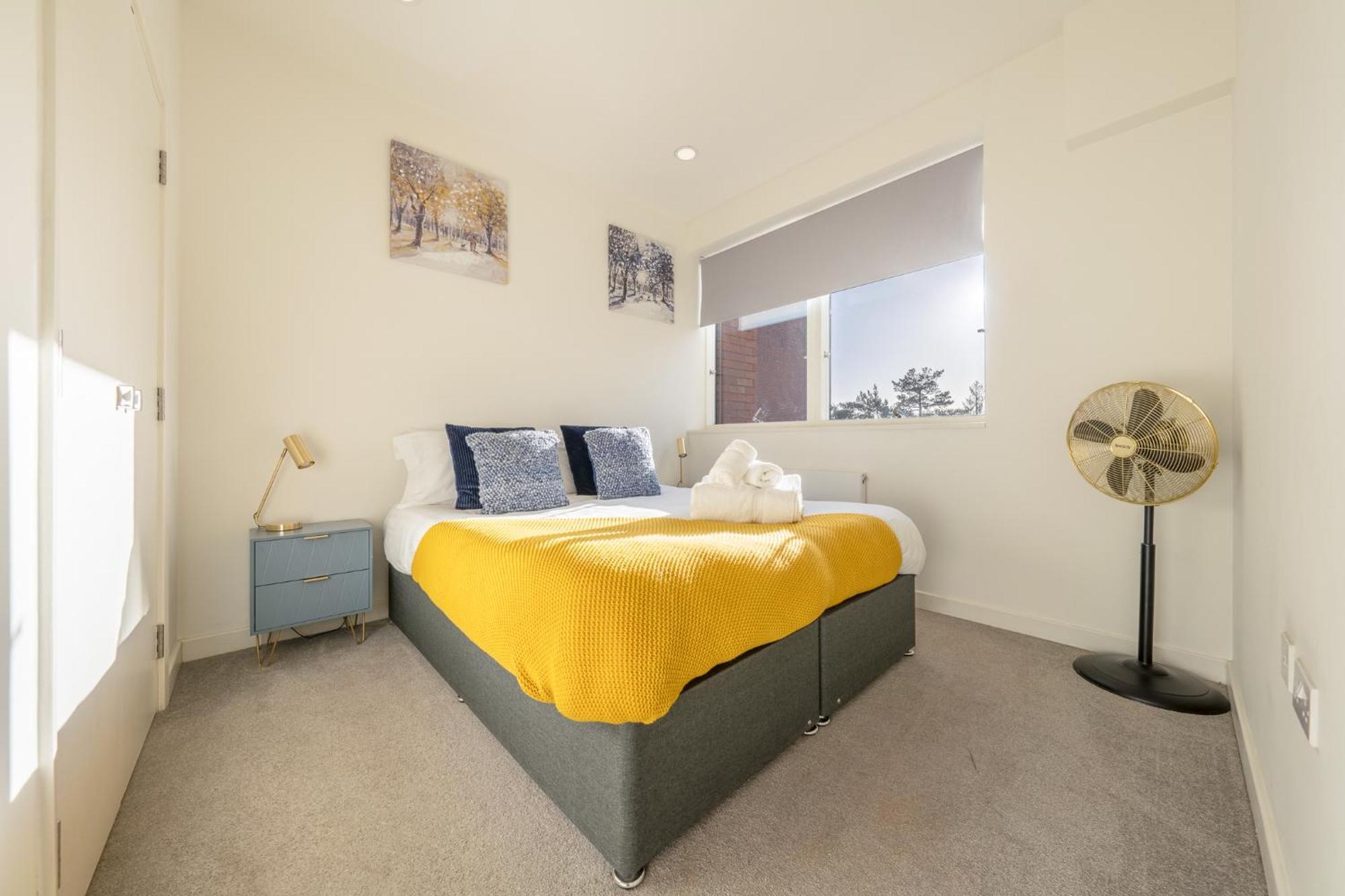 Luxury 1 Bedroom Serviced Apartment With Roof Terrace & Gym Stevenage Luaran gambar