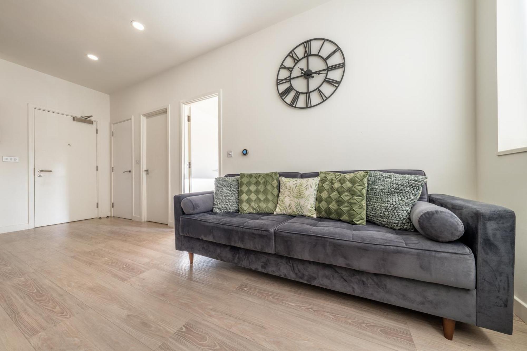 Luxury 1 Bedroom Serviced Apartment With Roof Terrace & Gym Stevenage Luaran gambar