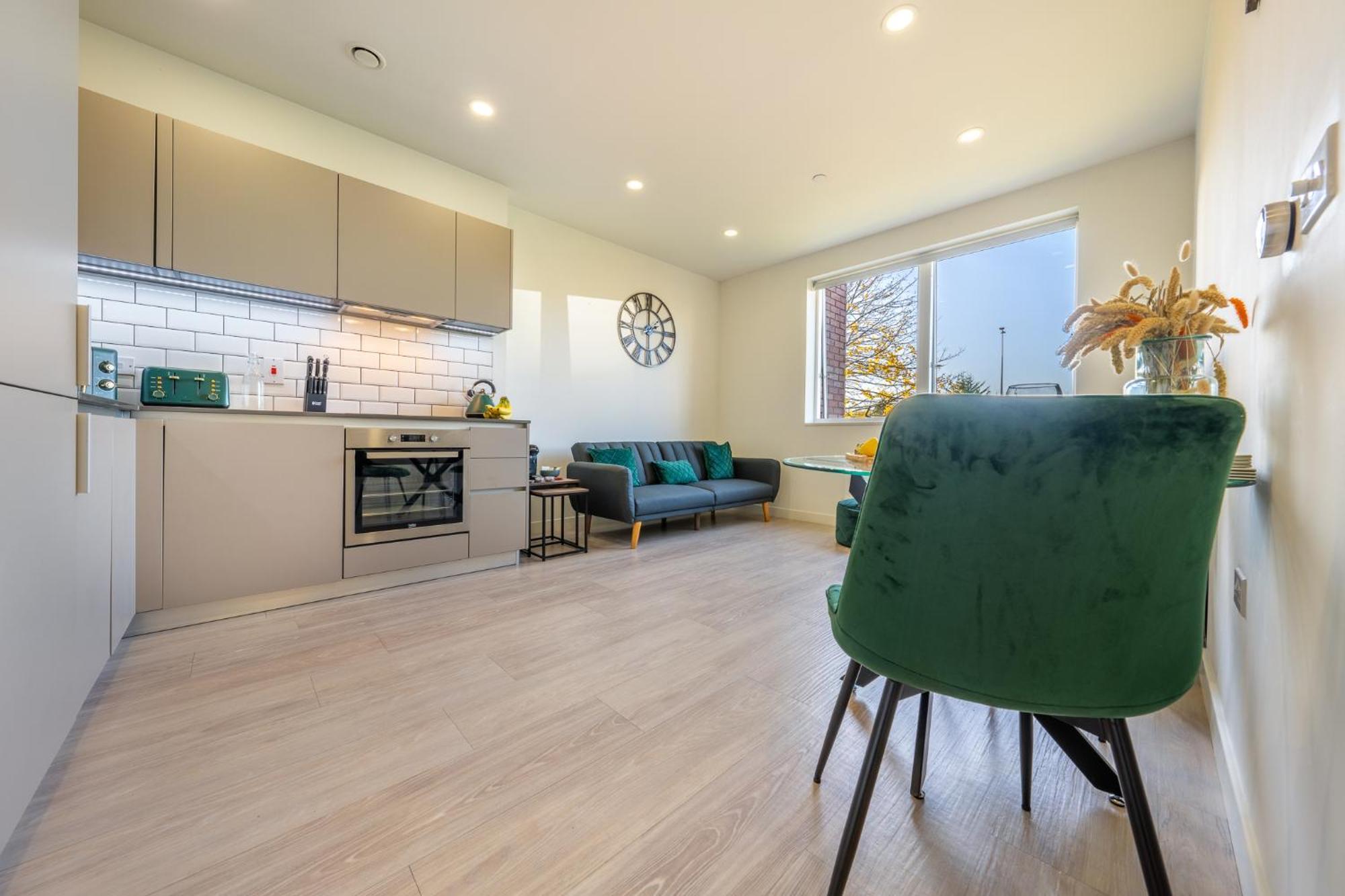 Luxury 1 Bedroom Serviced Apartment With Roof Terrace & Gym Stevenage Luaran gambar