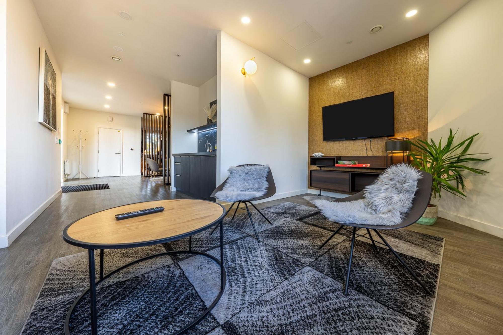 Luxury 1 Bedroom Serviced Apartment With Roof Terrace & Gym Stevenage Luaran gambar