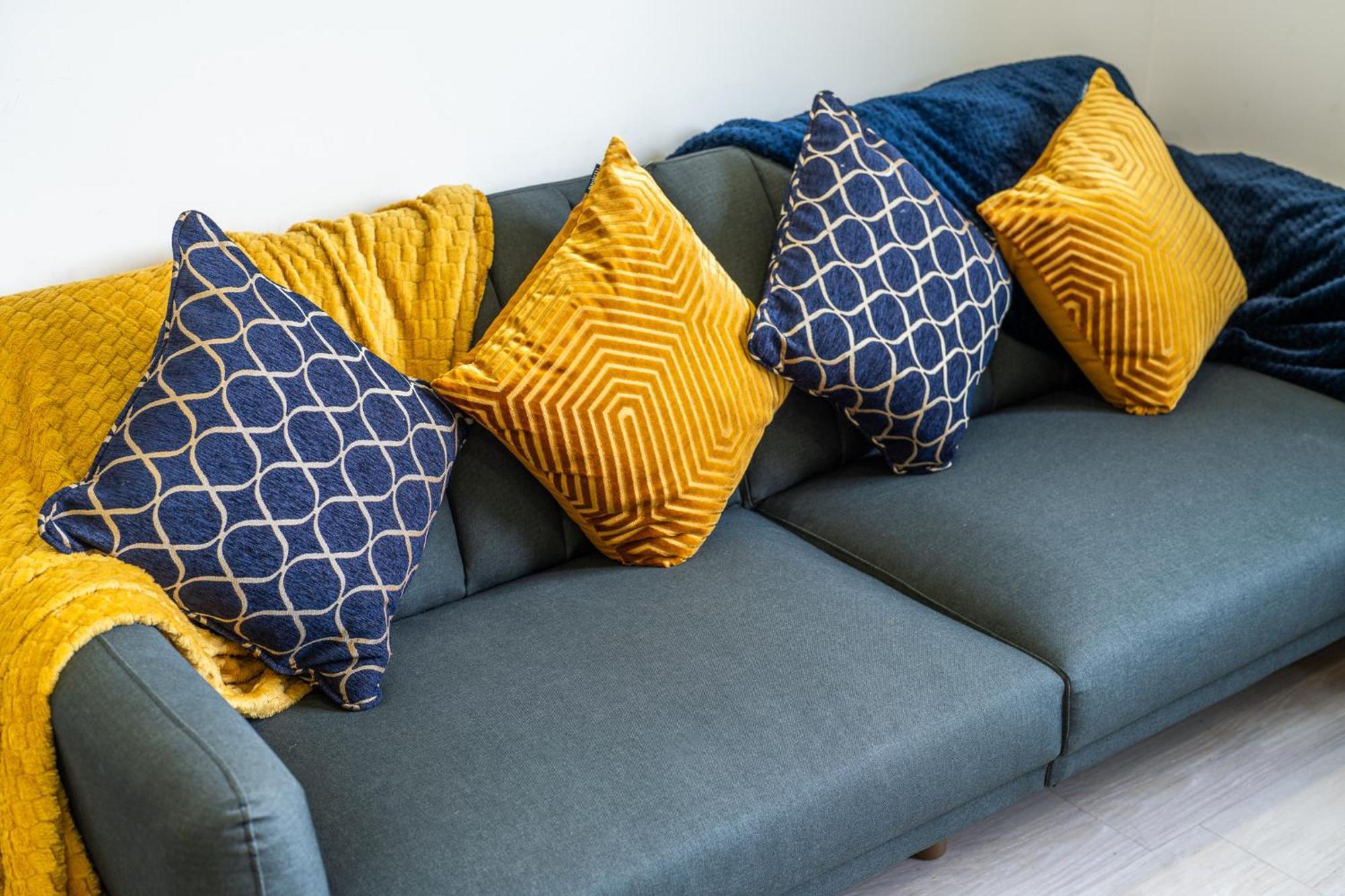 Luxury 1 Bedroom Serviced Apartment With Roof Terrace & Gym Stevenage Luaran gambar