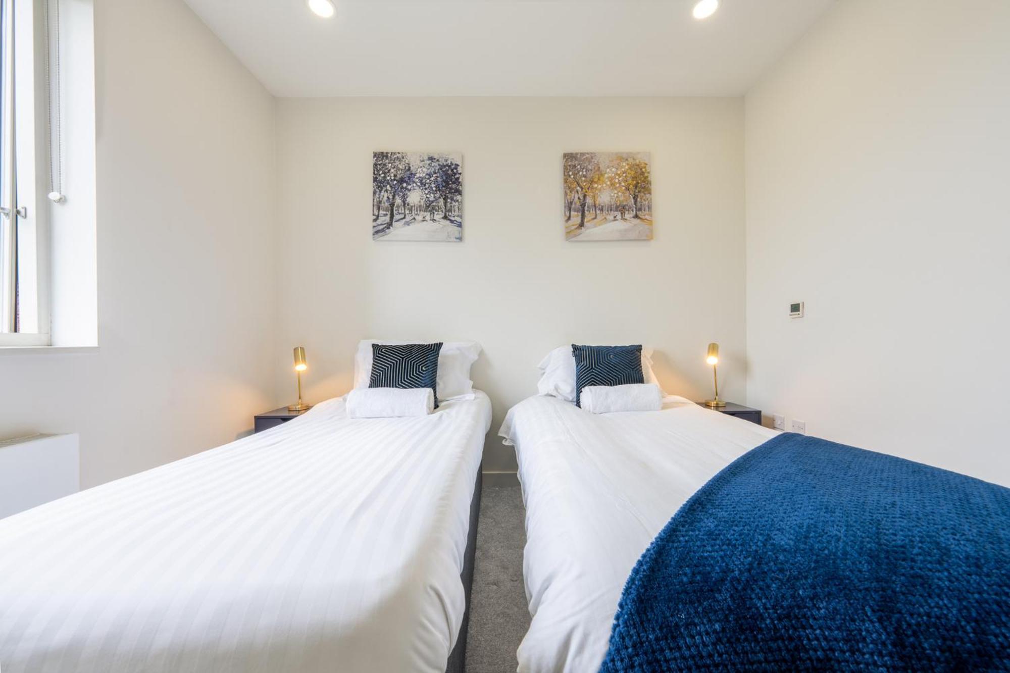 Luxury 1 Bedroom Serviced Apartment With Roof Terrace & Gym Stevenage Luaran gambar