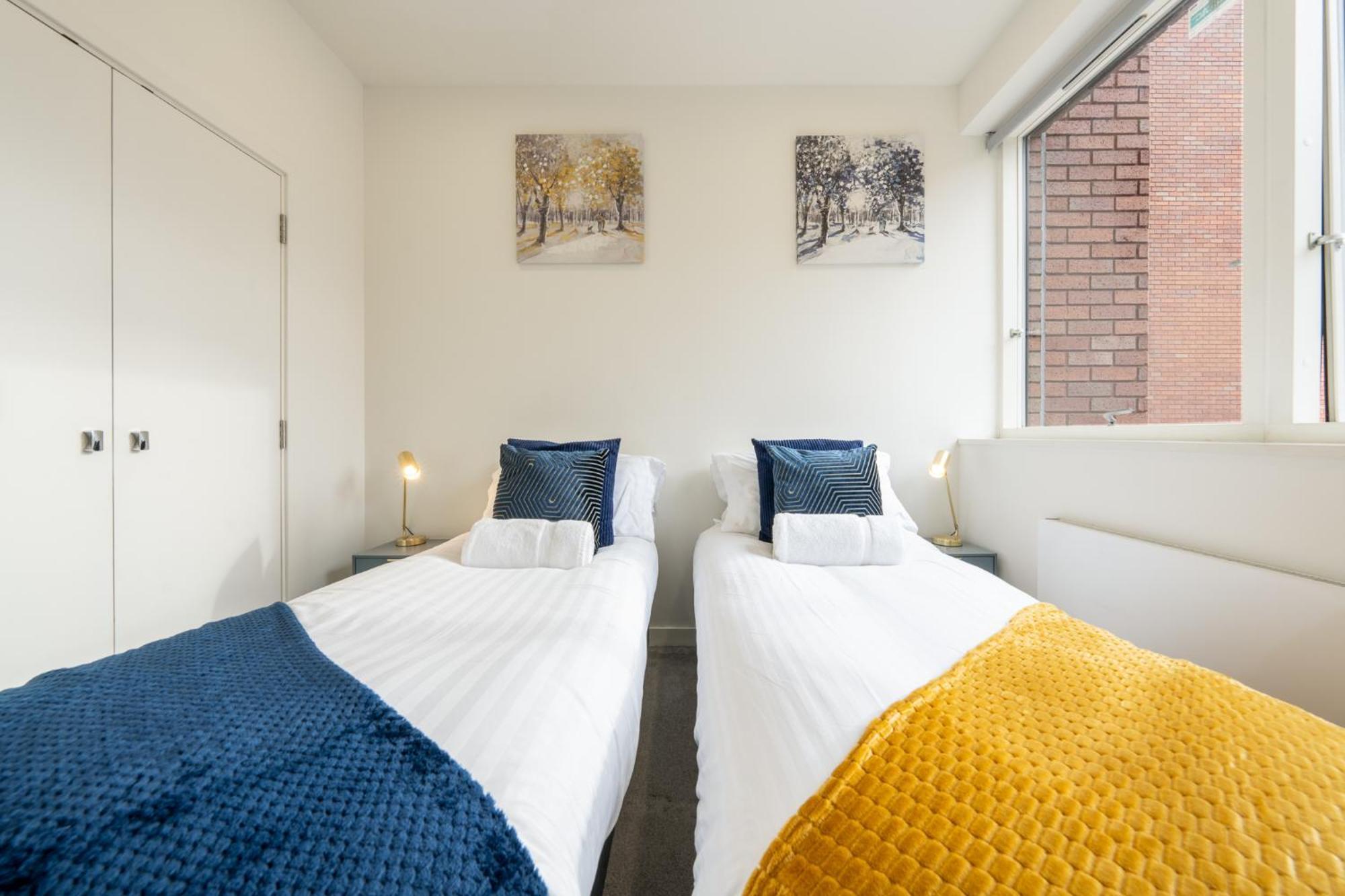 Luxury 1 Bedroom Serviced Apartment With Roof Terrace & Gym Stevenage Luaran gambar