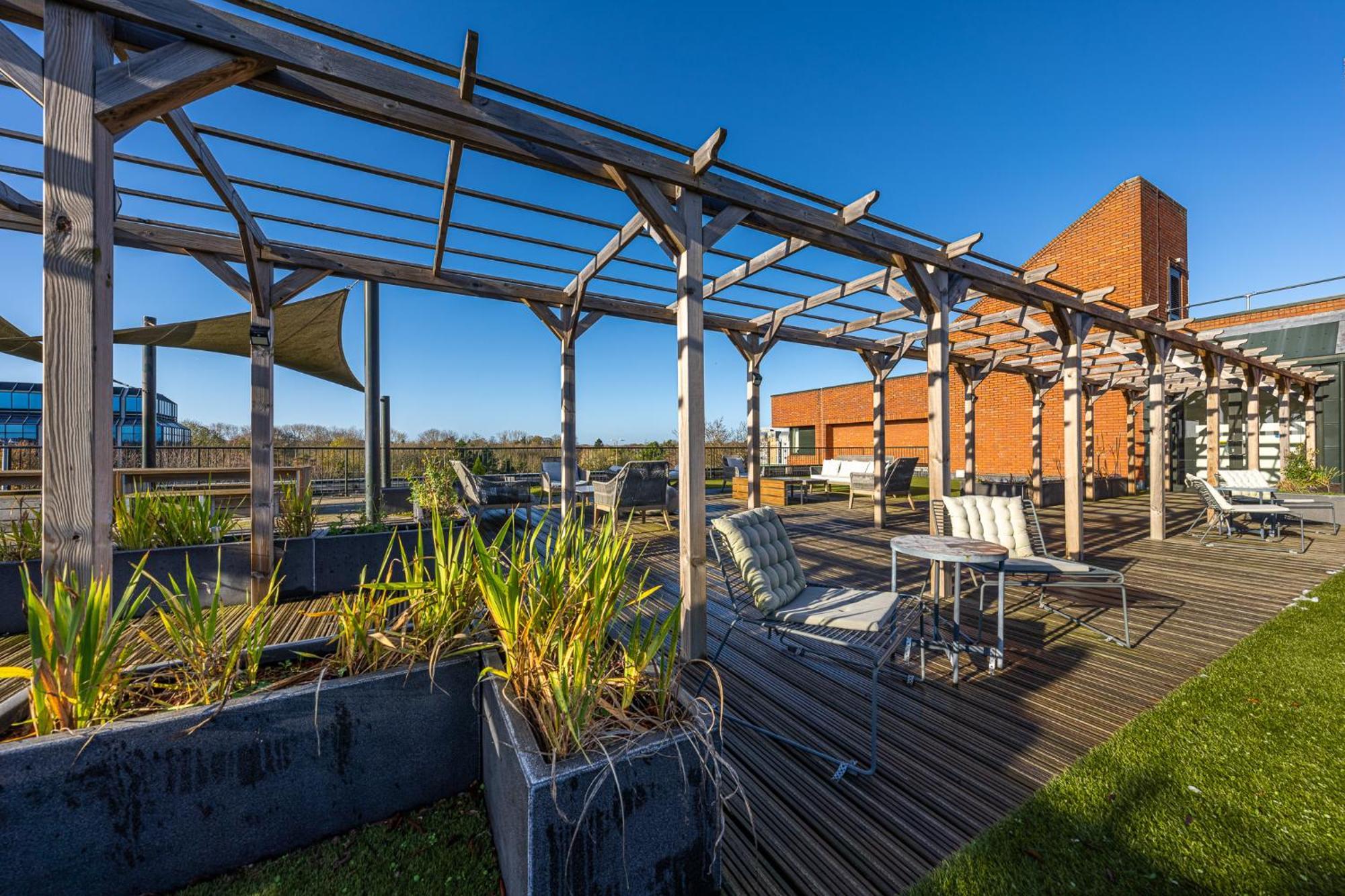 Luxury 1 Bedroom Serviced Apartment With Roof Terrace & Gym Stevenage Luaran gambar